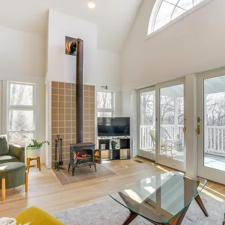 Dreamy Hudson Valley Cottage With State Park Views Garrison Exterior photo