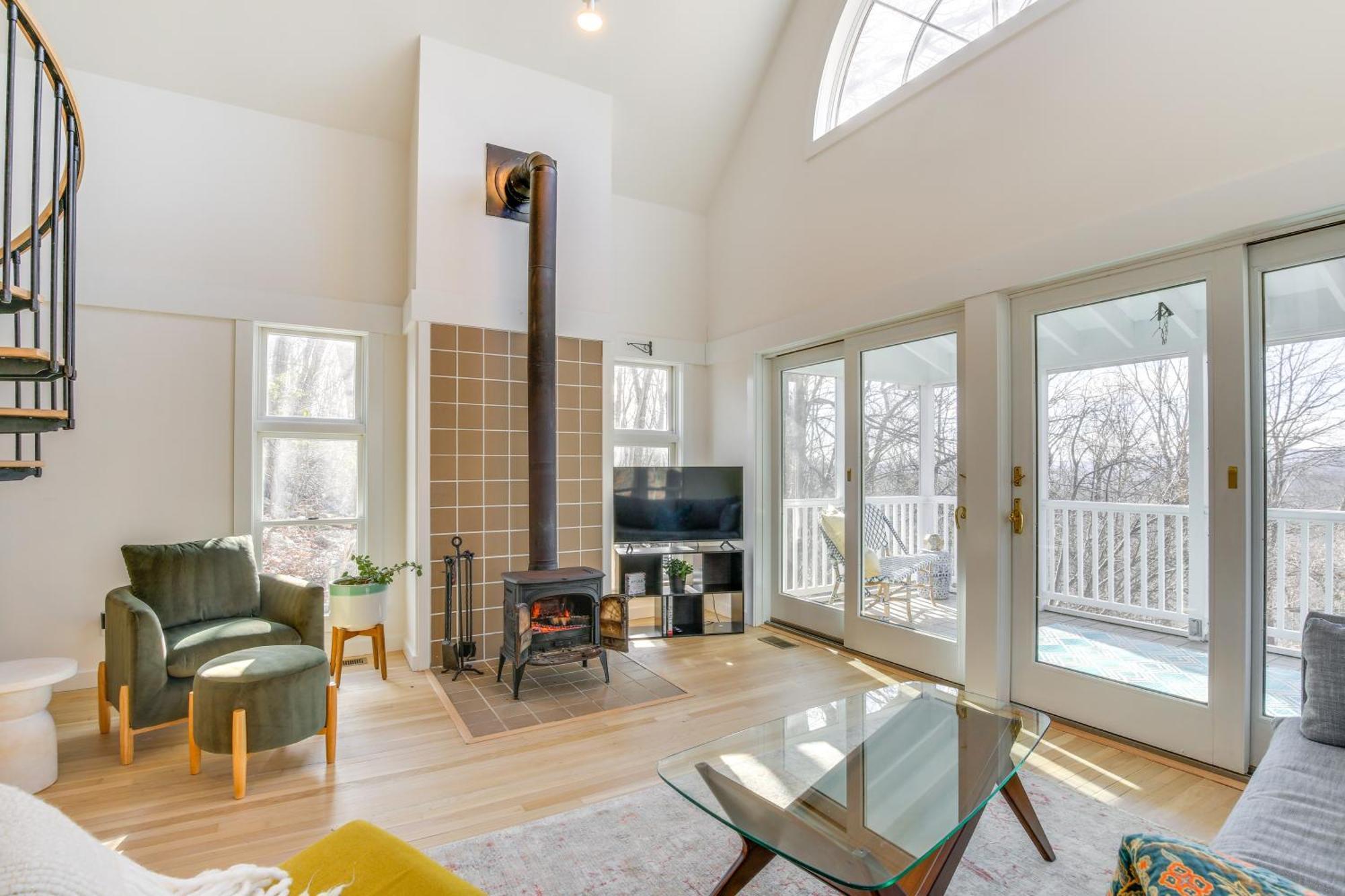 Dreamy Hudson Valley With State Park Views Holiday home *