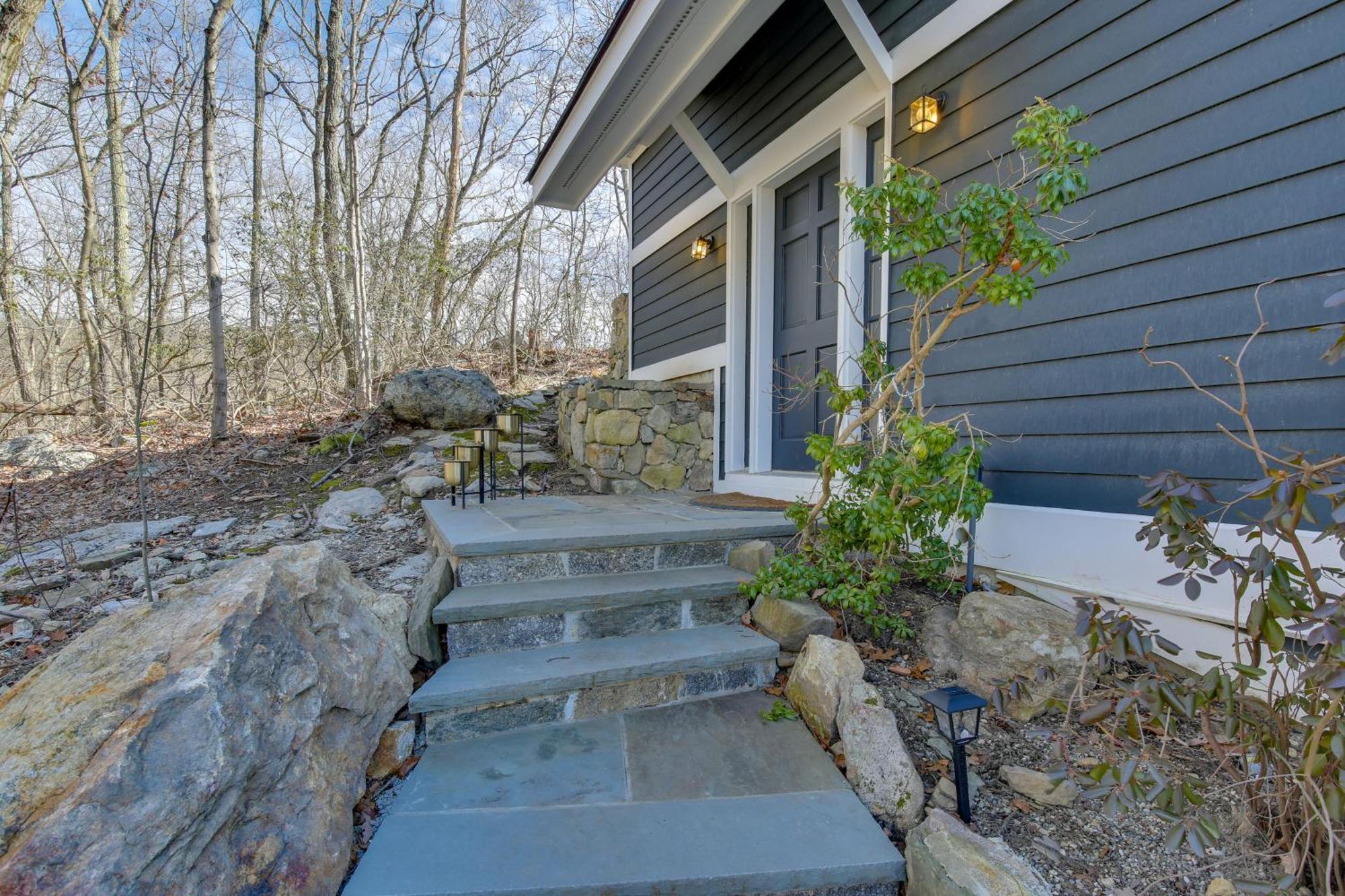 Dreamy Hudson Valley With State Park Views Holiday home *